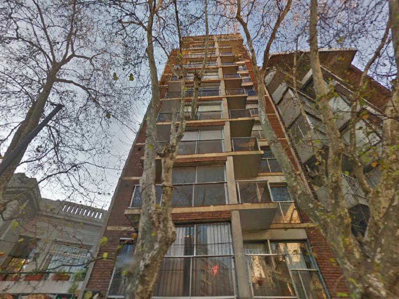 Edificio de apartamento en Parque Rodó