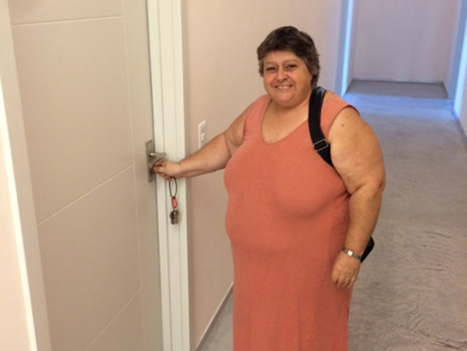 Adjudicataria del primer apartamento entregado del Proyecto "Altos del Libertador".