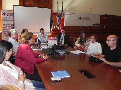 Autoridades de la ANV e integrantes de la Comisión Administradora del CH 71.