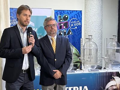 Presidente y vicepresidente de la ANV en el sorteo