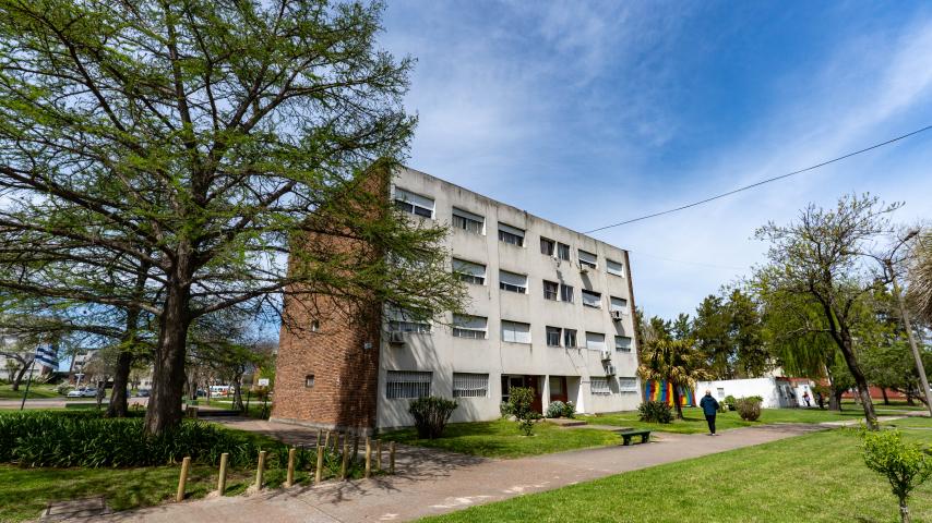 Centenario IV en Villa Española (Montevideo)