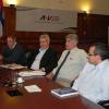 De izquierda a derecha: Arq. Gonzalo Altamirano, Esc. Emilio Groba (LAUTIC S.A), Esc. Daniel Castagnin (División Notarial ANV) y Ec. Daniel Nion (Gerente de Área Financiamiento y Mercado Inmobiliario ANV).