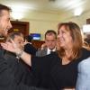 Ministra de vivienda saludando al Presidente ANV