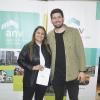 Pareja adjudicataria de vivienda