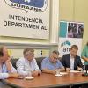 Autoridades de la ANV junto a intendente de Durazno