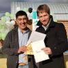 Klaus entregando llaves
